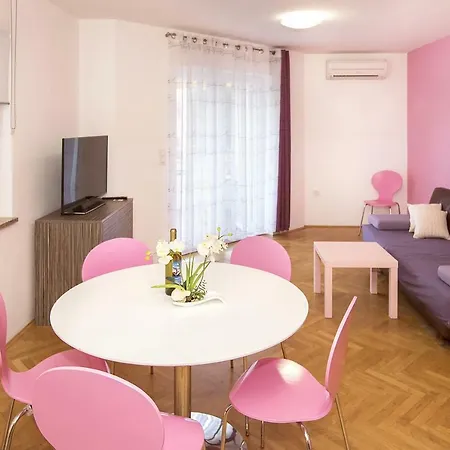 Mare Apartment