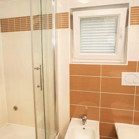 Mare Apartment *