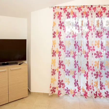 Mare Apartment